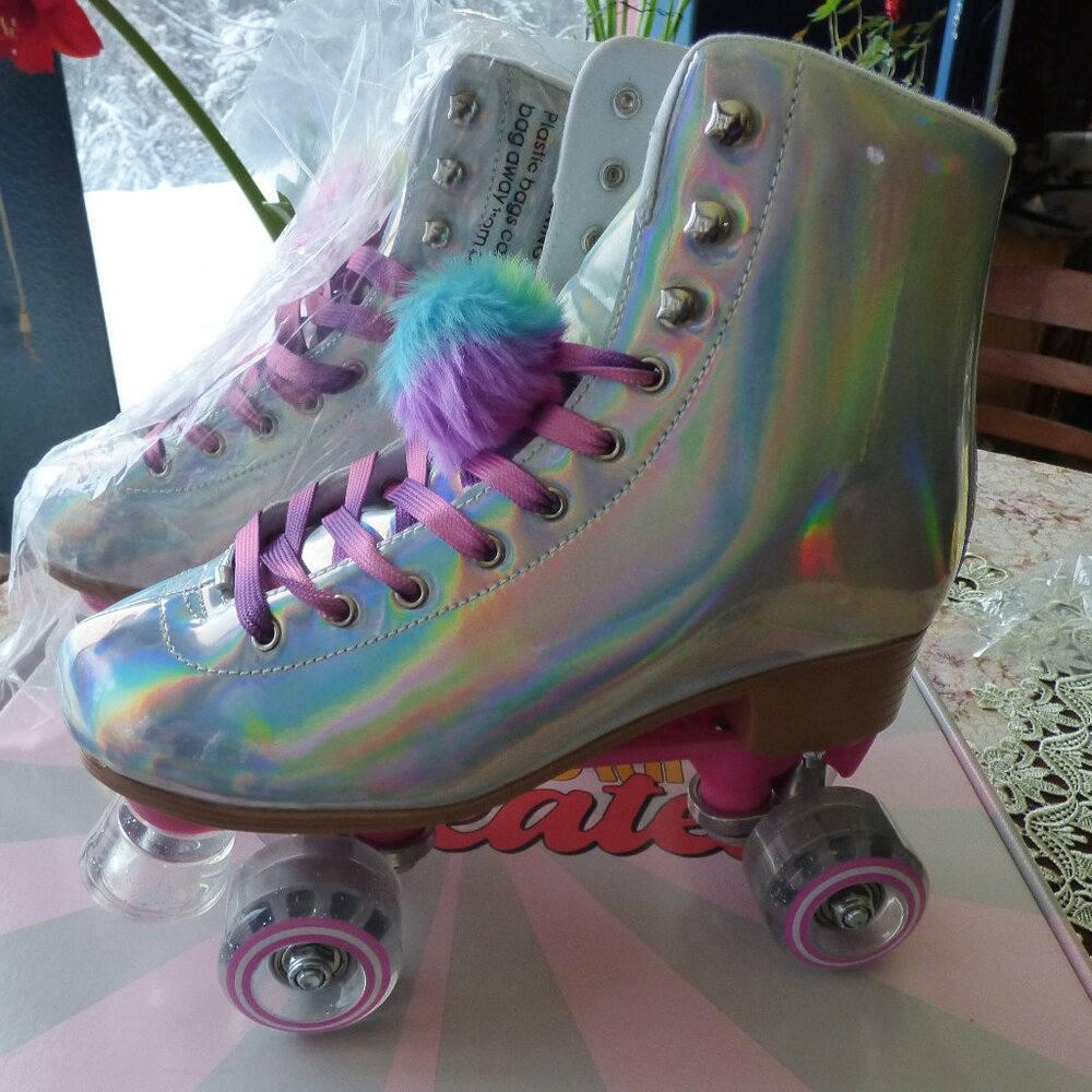 GOTH DISCO COSMIC YOKI SKATES IRIDESCENT ROLLER SKATES WITH POMEL US 9